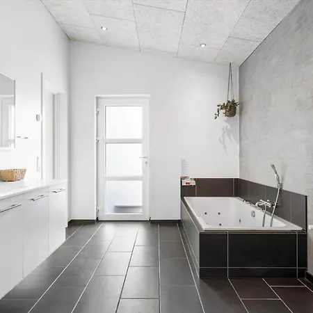 Lk2135-lokken-narhvalvej-7 * Løkken